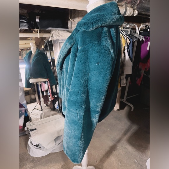 rain + rose TEAL GREEN furry long sleeve jacket w/ pockets soft warm comfy NWT - Picture 3 of 9